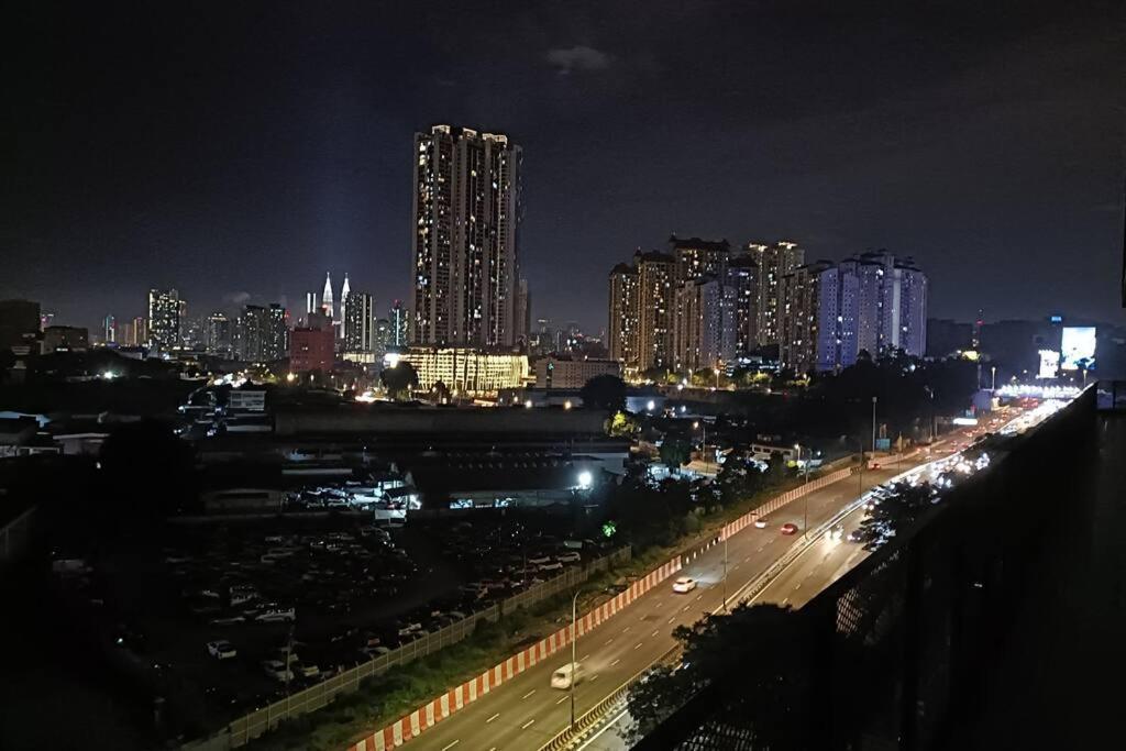 Cozy Flexus Signature 4 Guests Pool Nflix Hbo Kuala Lumpur Exterior foto